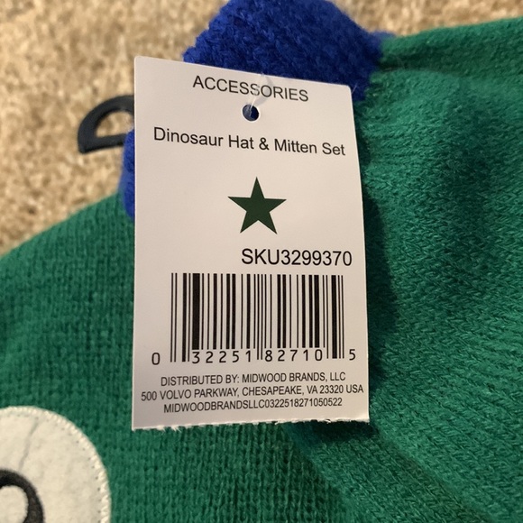 Kidgets dinosaur hat and glove set - Picture 3 of 3